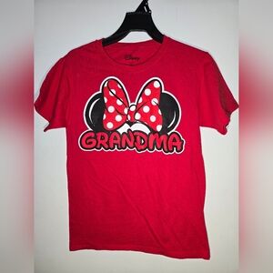 Disney Minnie Mouse Grandma T-Shirt Small Red Short Sleeve Soft 100% Cotton